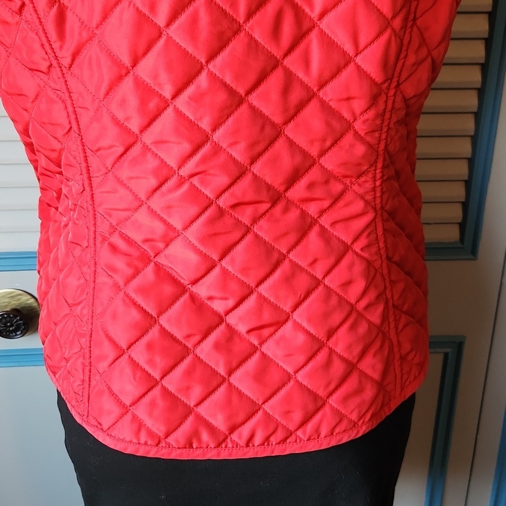 Van Heusen Red Quilted Vest - Picture 11 of 14
